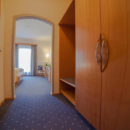 Mauthner Zum Kirchenwirt 3*