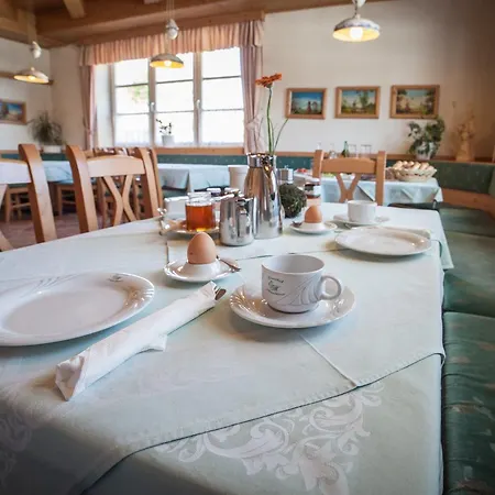 Mauthner Zum Kirchenwirt Wies